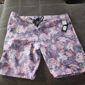 Travis Mathew board shorts size 38 NWT